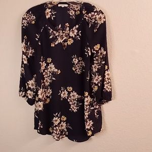 Maurices Boho, Cottagecore Size XS Floral blue-white-green-yellow colors